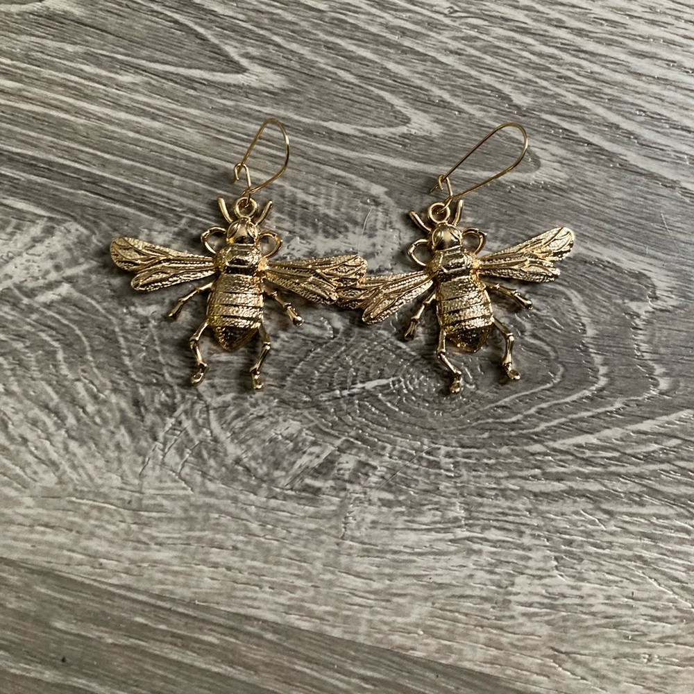 Bee earrings